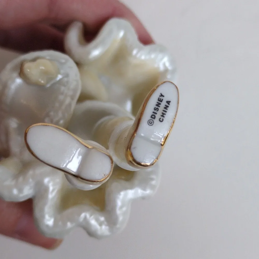 Vtg Disney Ornament‎ Snow White & Prince Charming Dancing Porcelain 4.5in